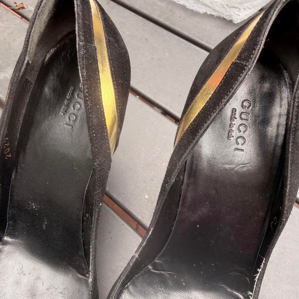 Gucci Black Suede Gold Metallic Stripe Platform Pumps Heels 37.5 202930 - Picture 4 of 7